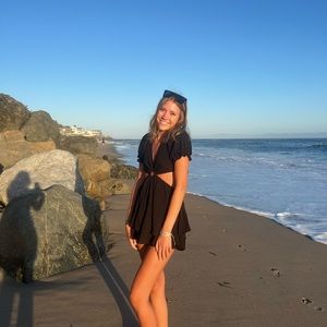 Meet your Posher, Brooke